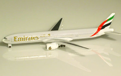 Boeing B777-300